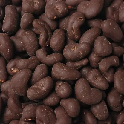 Cashewkerne dünn umhüllt von Zartbitterschokolade
