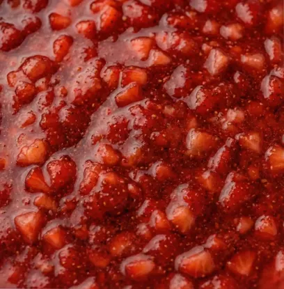 Erdbeermarmelade mit extra Fruchtstücken