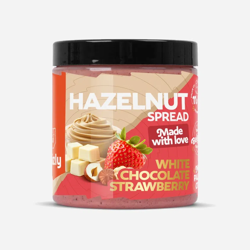 Haselnusscreme mit weißer Schokolade und Erdbeeren