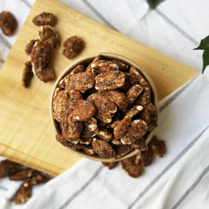 Karamellisierte Pekannüsse mit Zimt und Meersalz