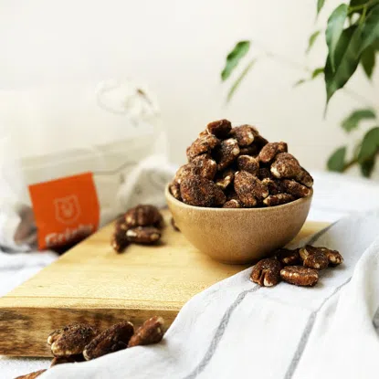 Karamellisierte Pekannüsse mit Zimt und Meersalz